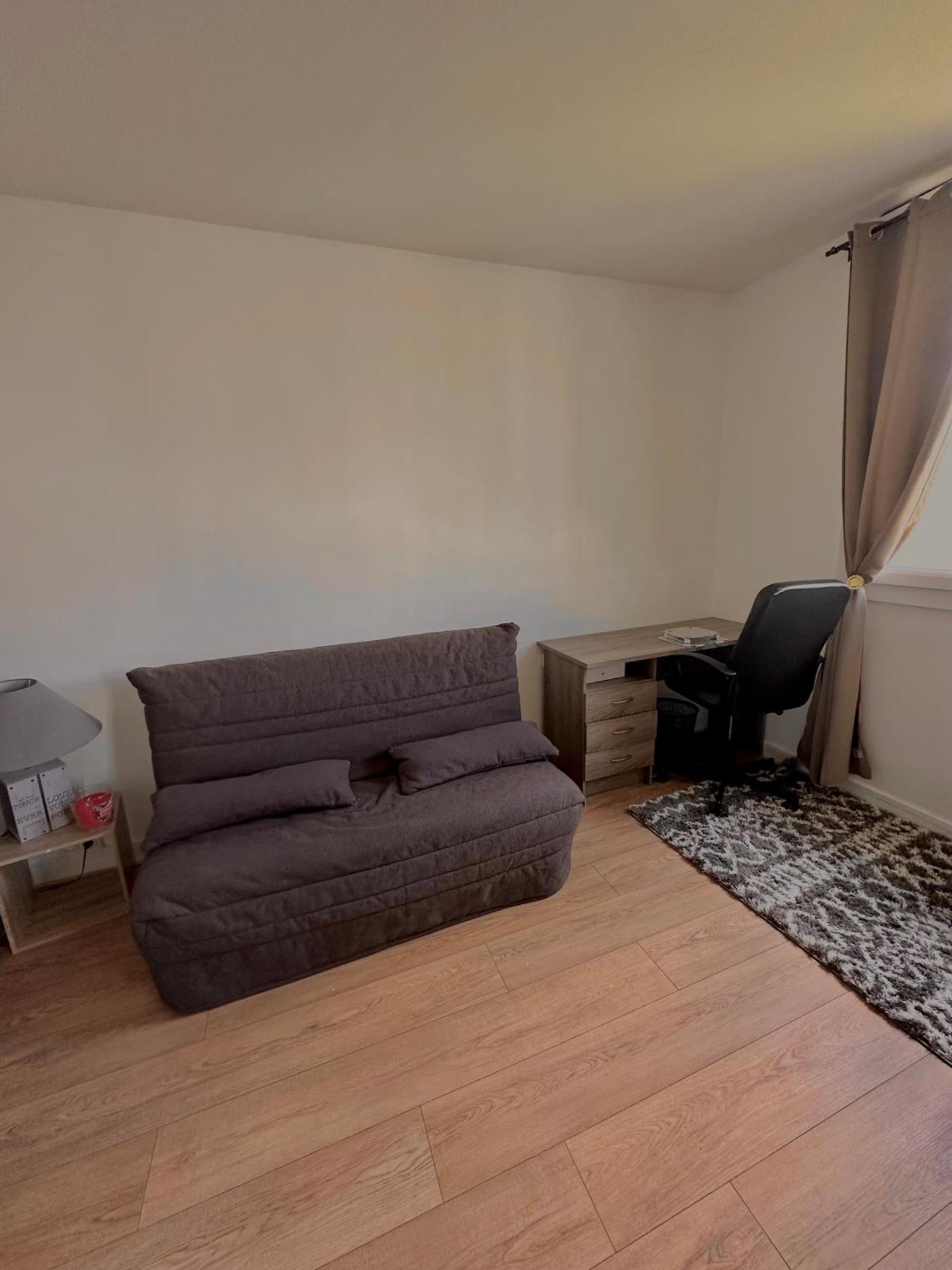 - Proche Circuit - 6 Pers Appartement *